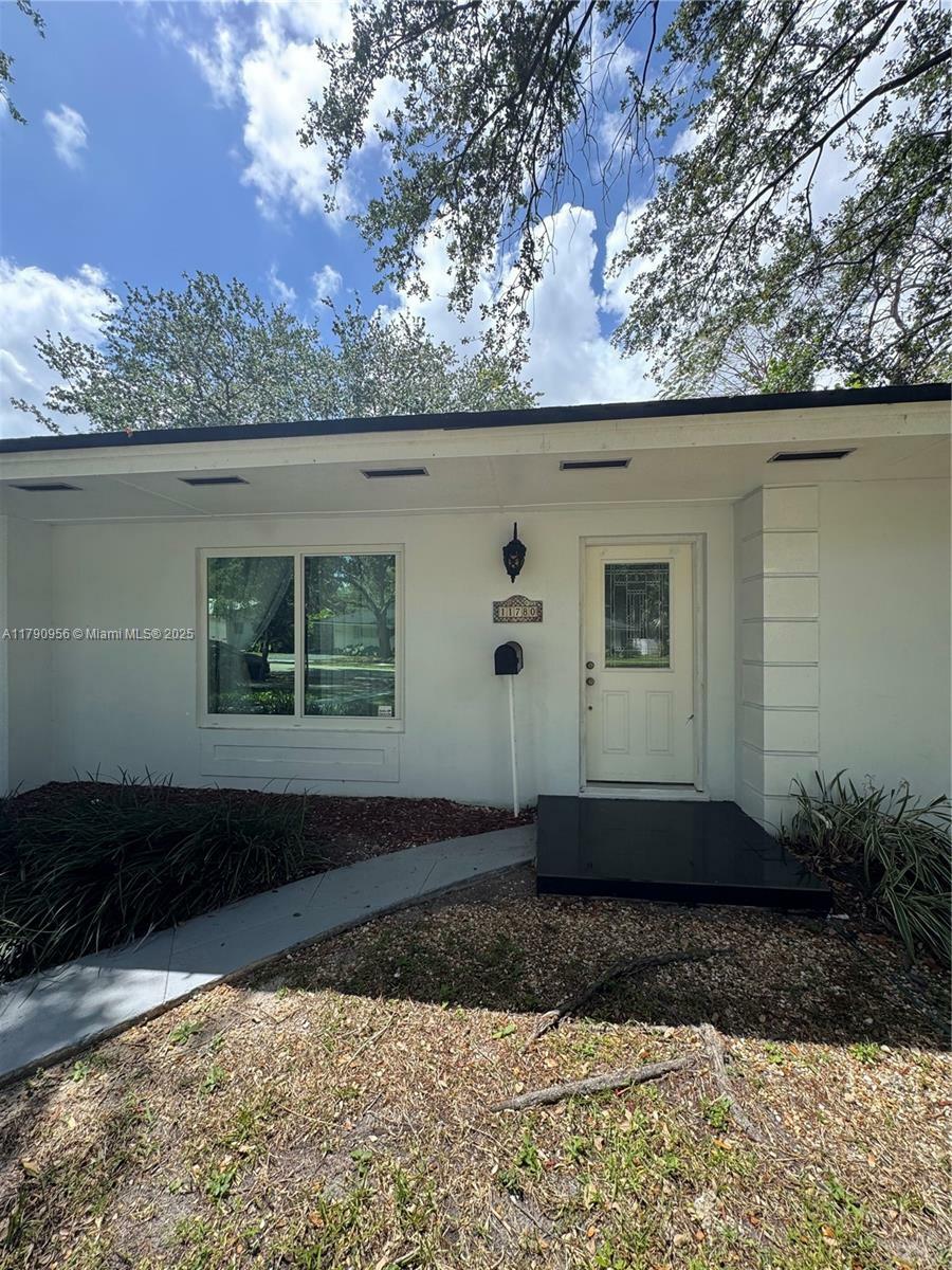 Property Photo: 11780 SW 81st Rd 11780 FL 33156