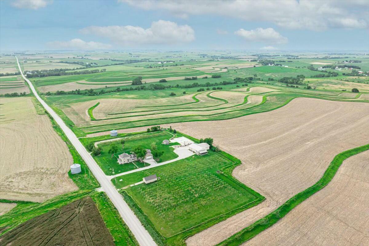 Property Photo: 31506 Pioneer Trail IA 51575