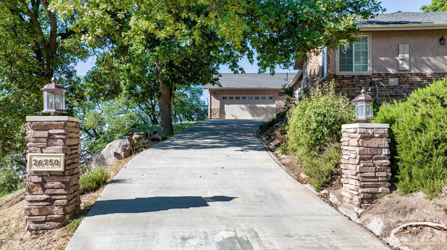 Property Photo:  26750 El Camino Drive  CA 93561 