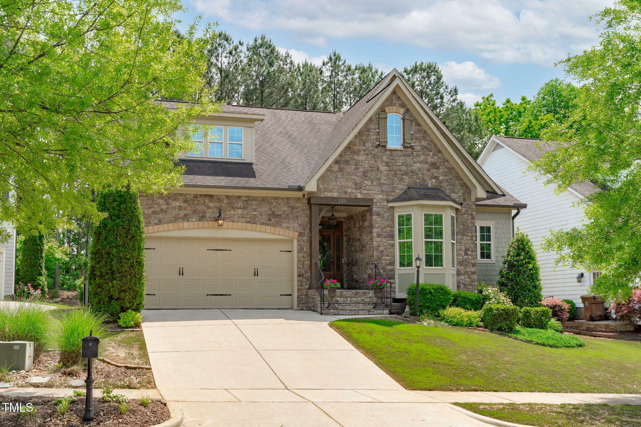 Property Photo: 525 Morning Oaks Drive NC 27540