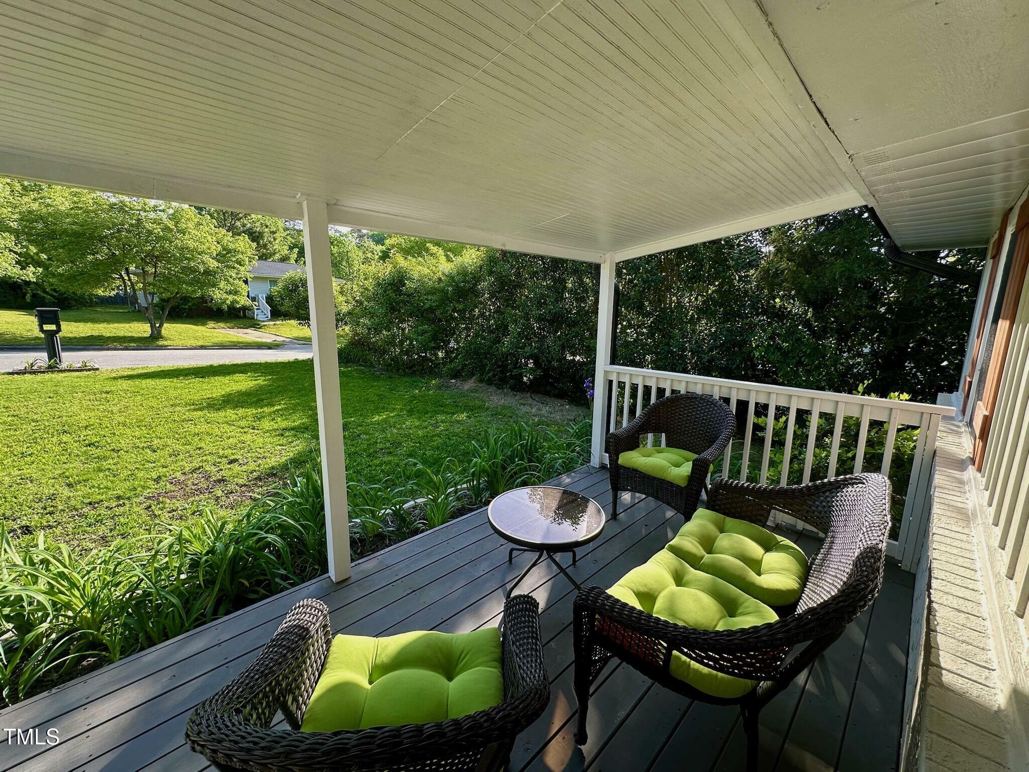 Property Photo: 1708 Sundial Place NC 27610
