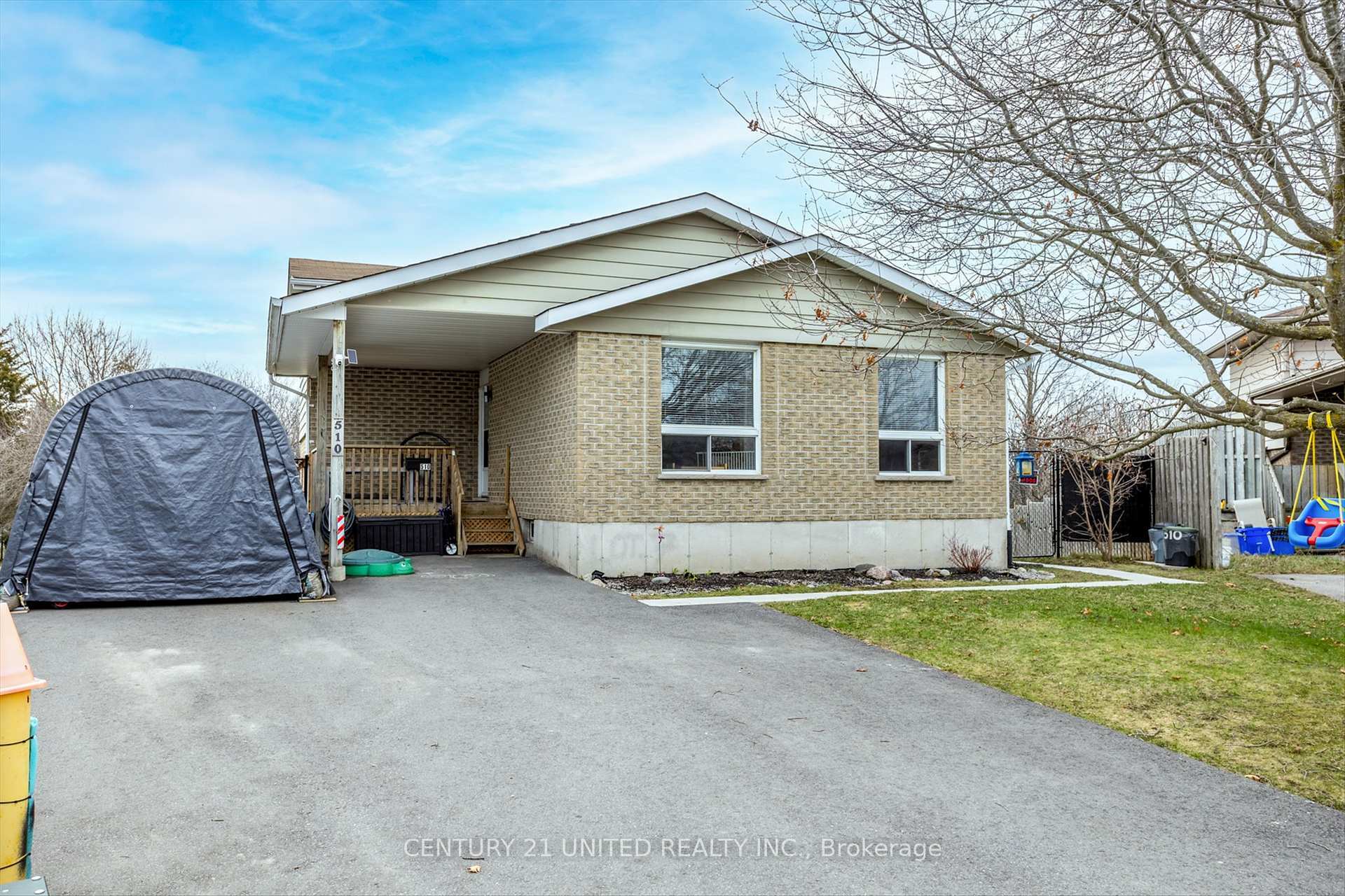 Property Photo: 510 Crystal Drive ON K9J 8G8