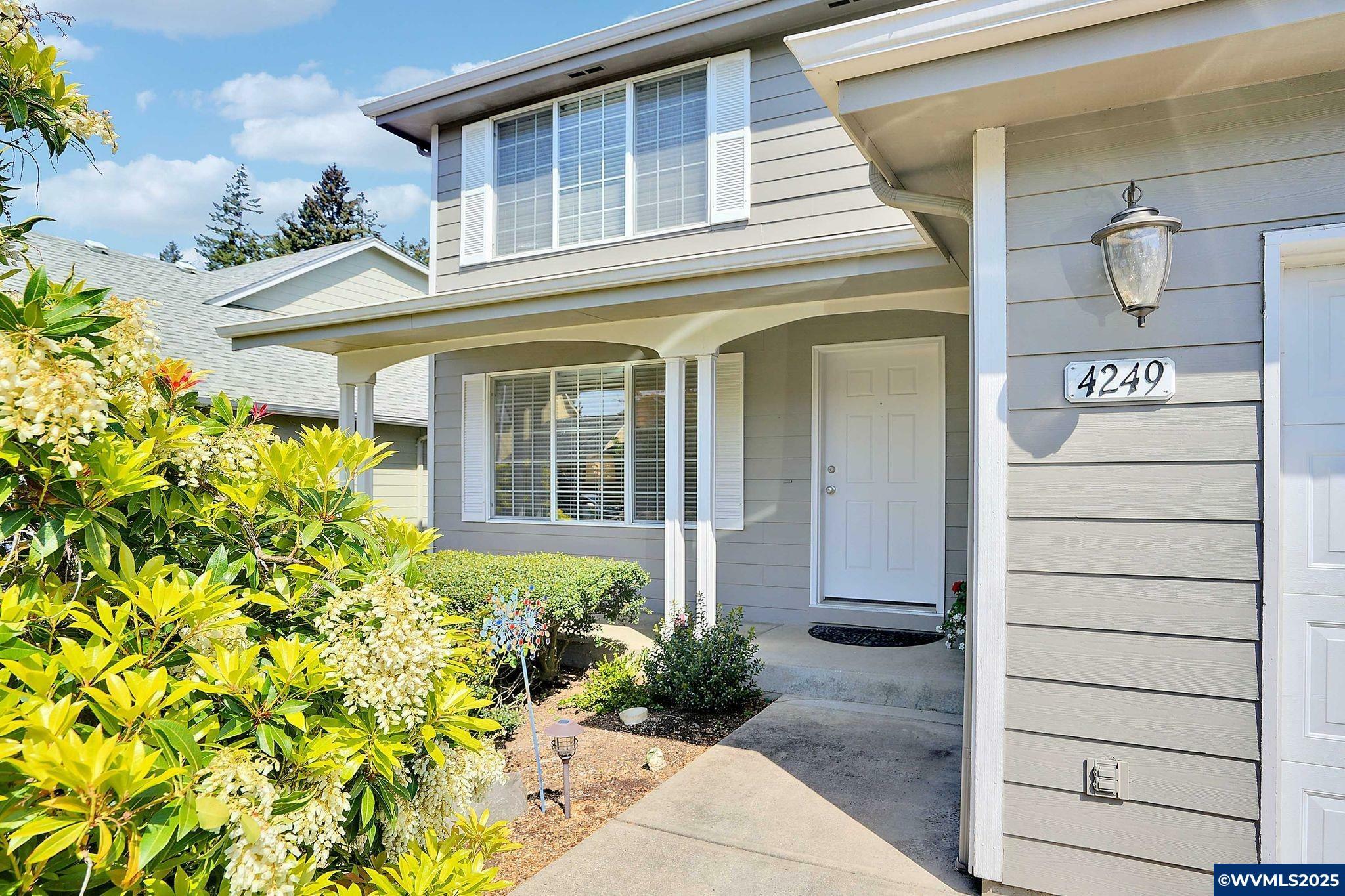 Property Photo: 4249 Bison Ct NE OR 97305