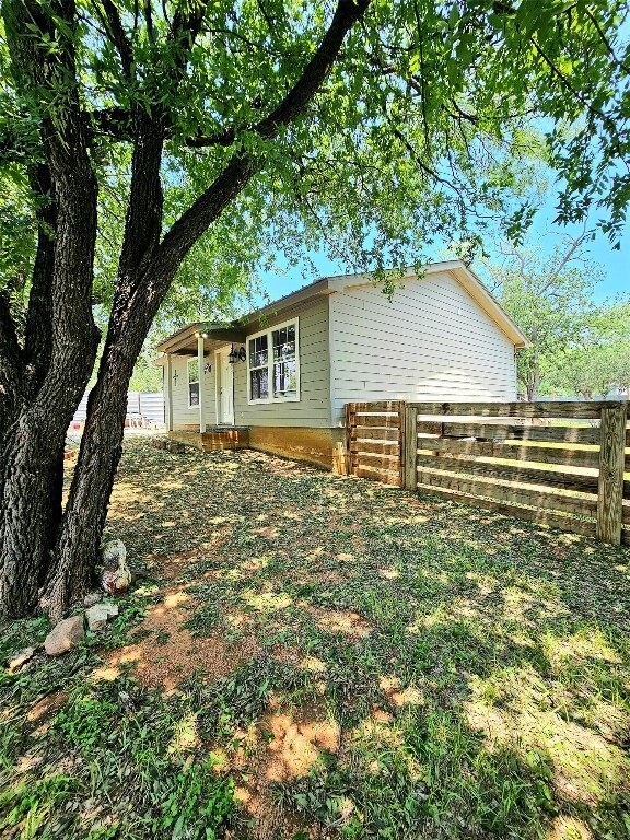 Property Photo: 6637 River Oaks Drive TX 78639