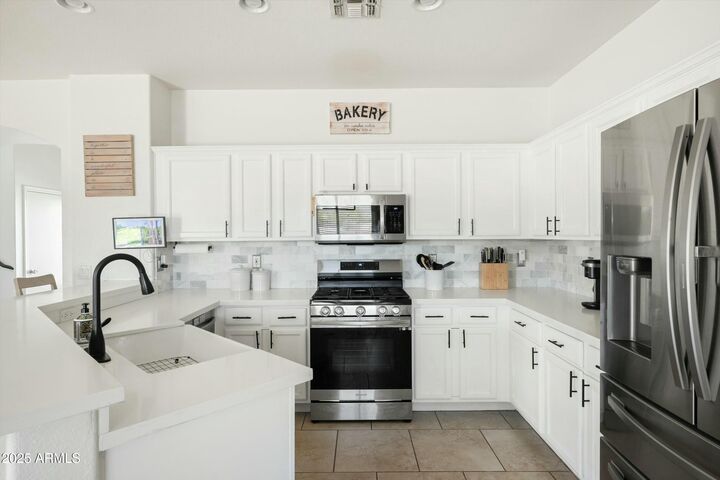 Property Photo:  12209 W Washington Street  AZ 85323