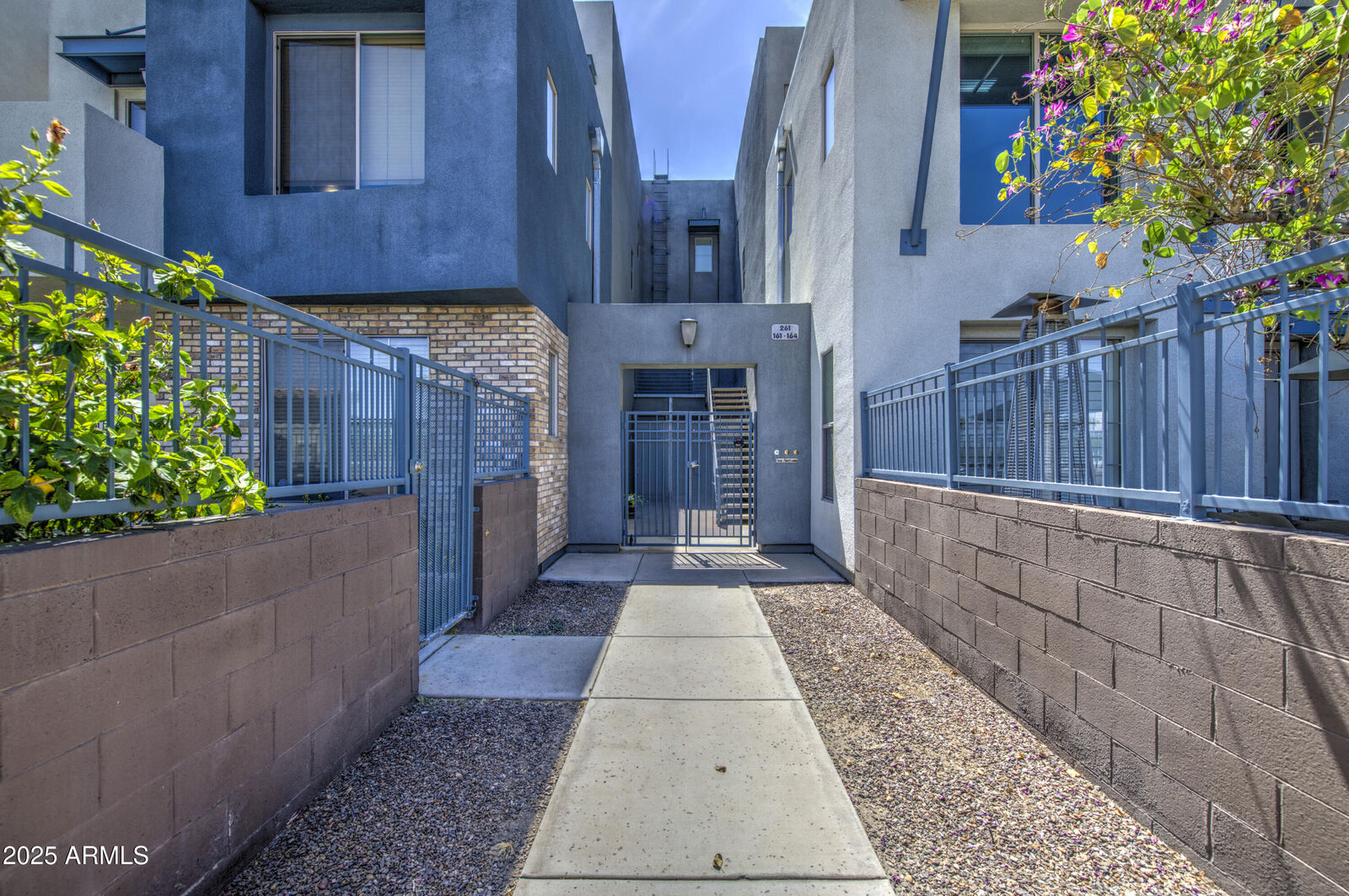 Property Photo:  615 E Portland Street 261  AZ 85004