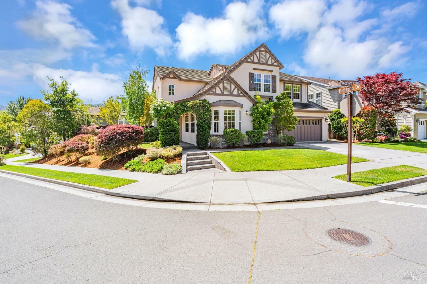 Property Photo: 3 Woodfern Court CA 94949
