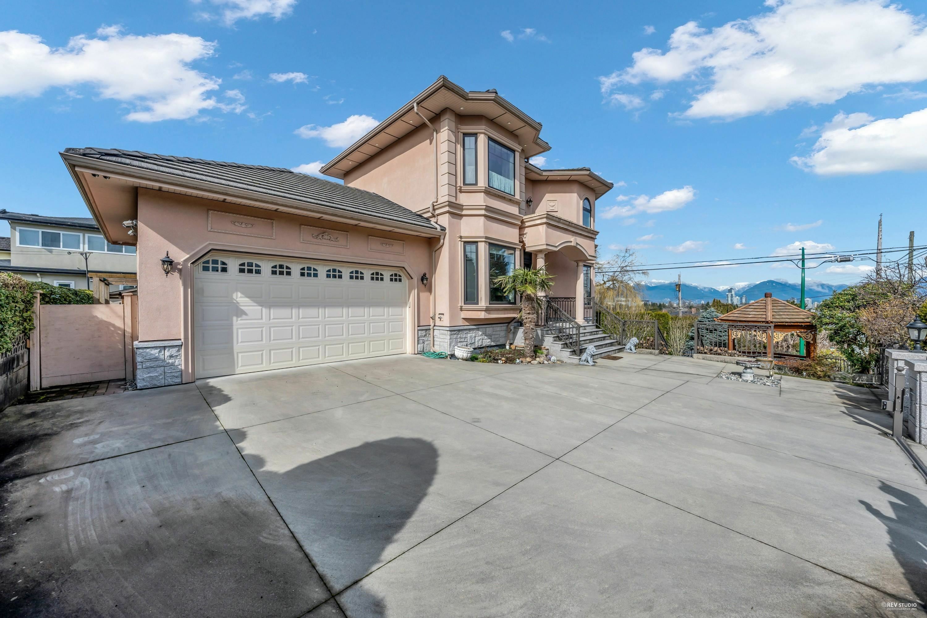 Property Photo: 4276 Burke Street BC V5H 1B4