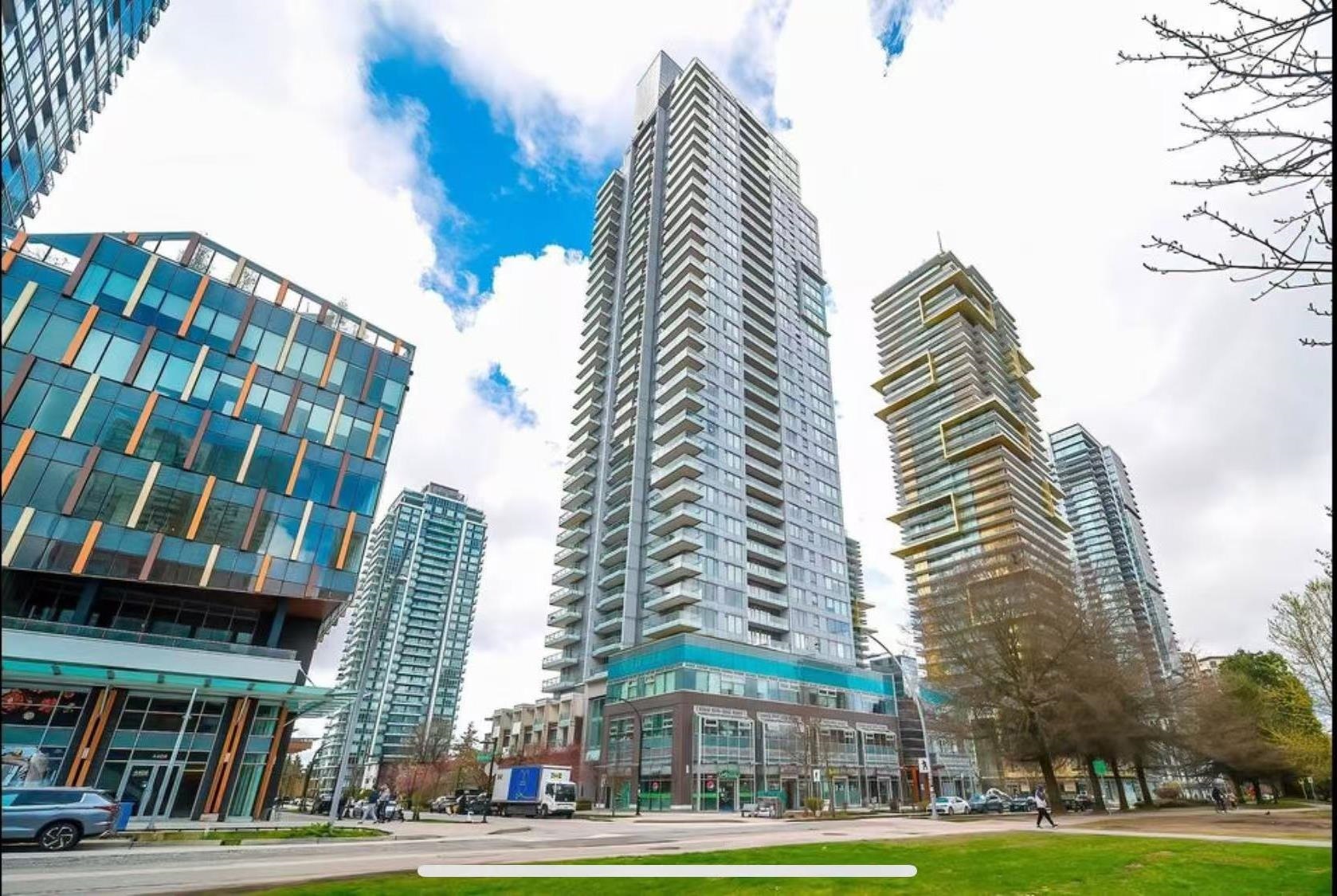 Property Photo: 6333 Silver Avenue 2803 BC V5H 0C3