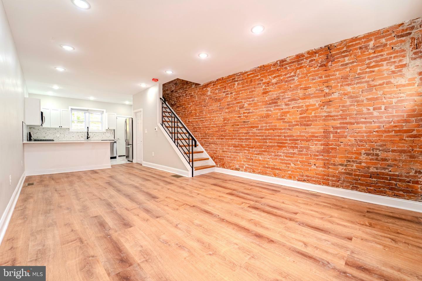 1847 Hoffman Street  Philadelphia PA 19145 photo