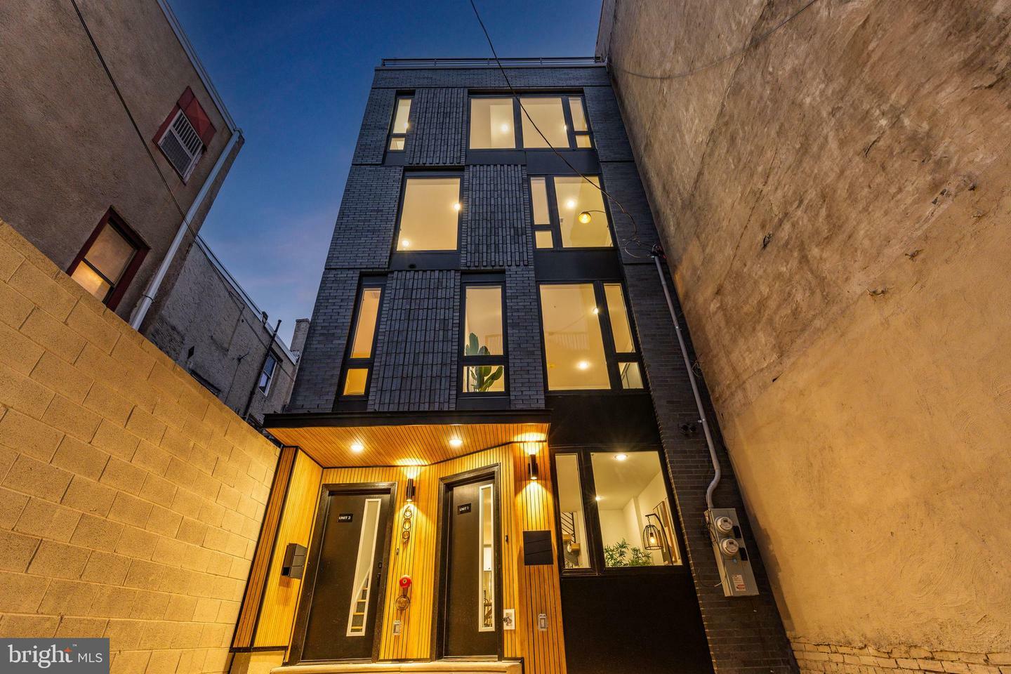 Property Photo: 609 S Orianna Street 1 PA 19147