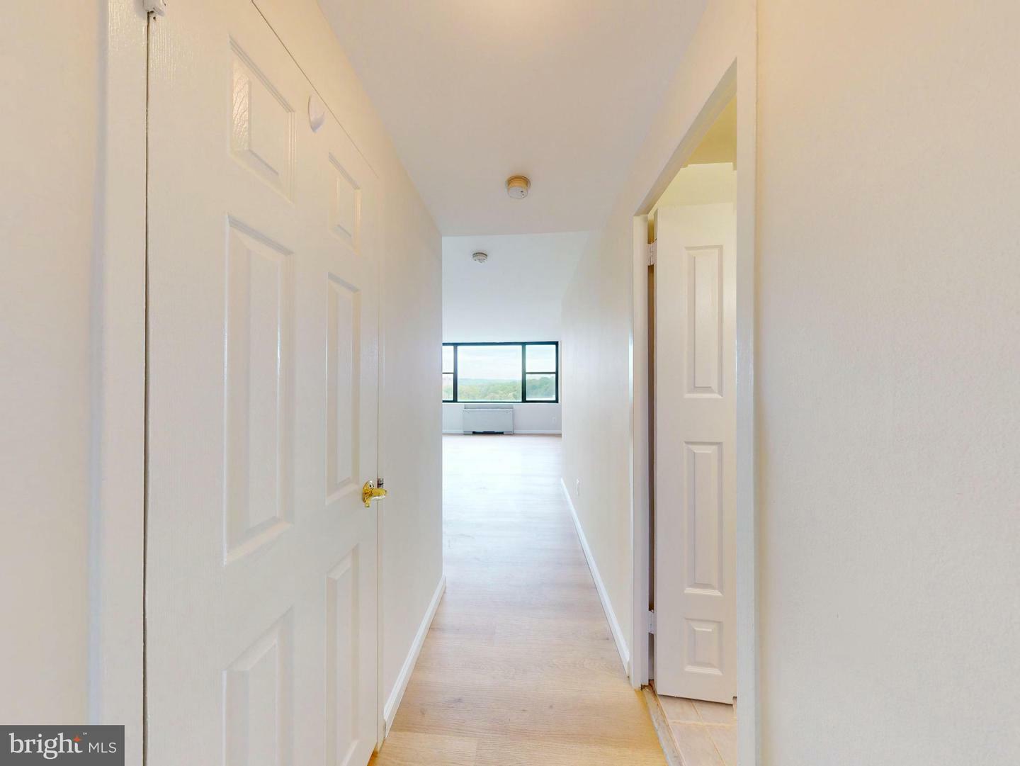 Property Photo: 4600 Duke Street 1018 VA 22304