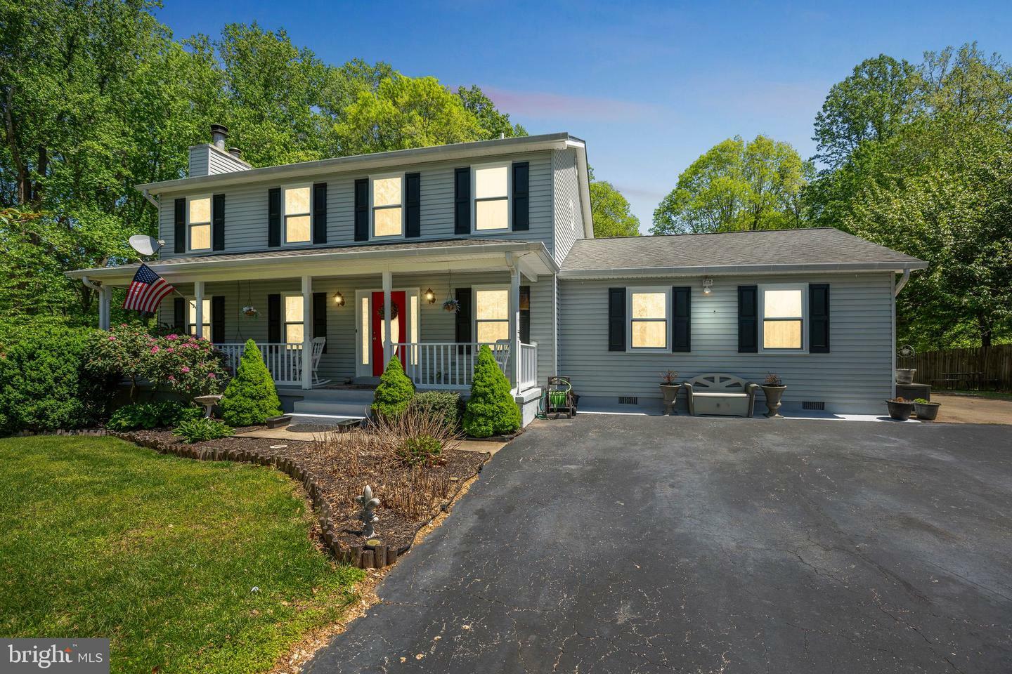 Property Photo: 5476 Huckleberry Drive MD 20617