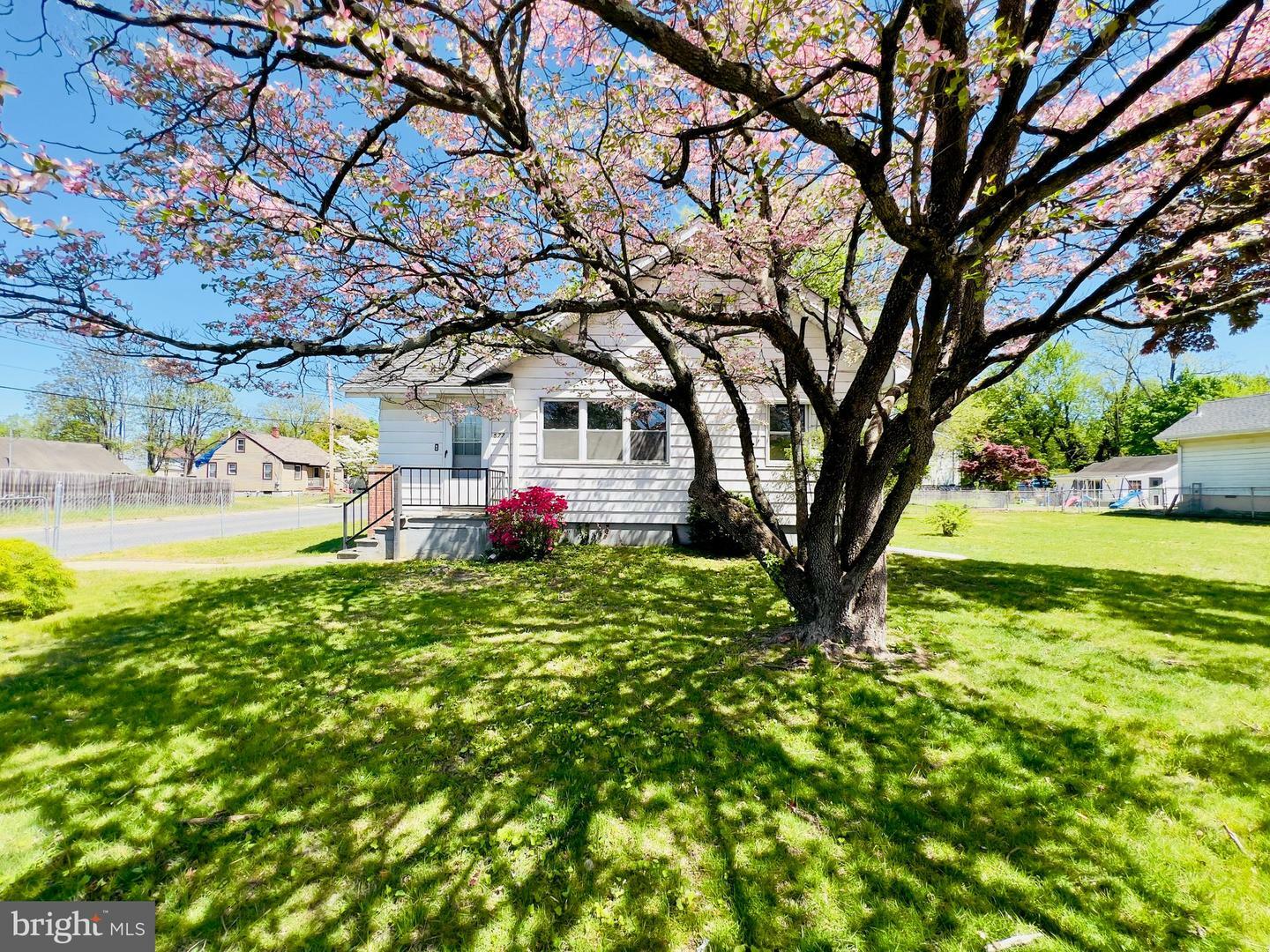 Property Photo: 577 3rd NJ 08360