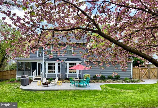 Property Photo: 9057 Northedge Drive VA 22153