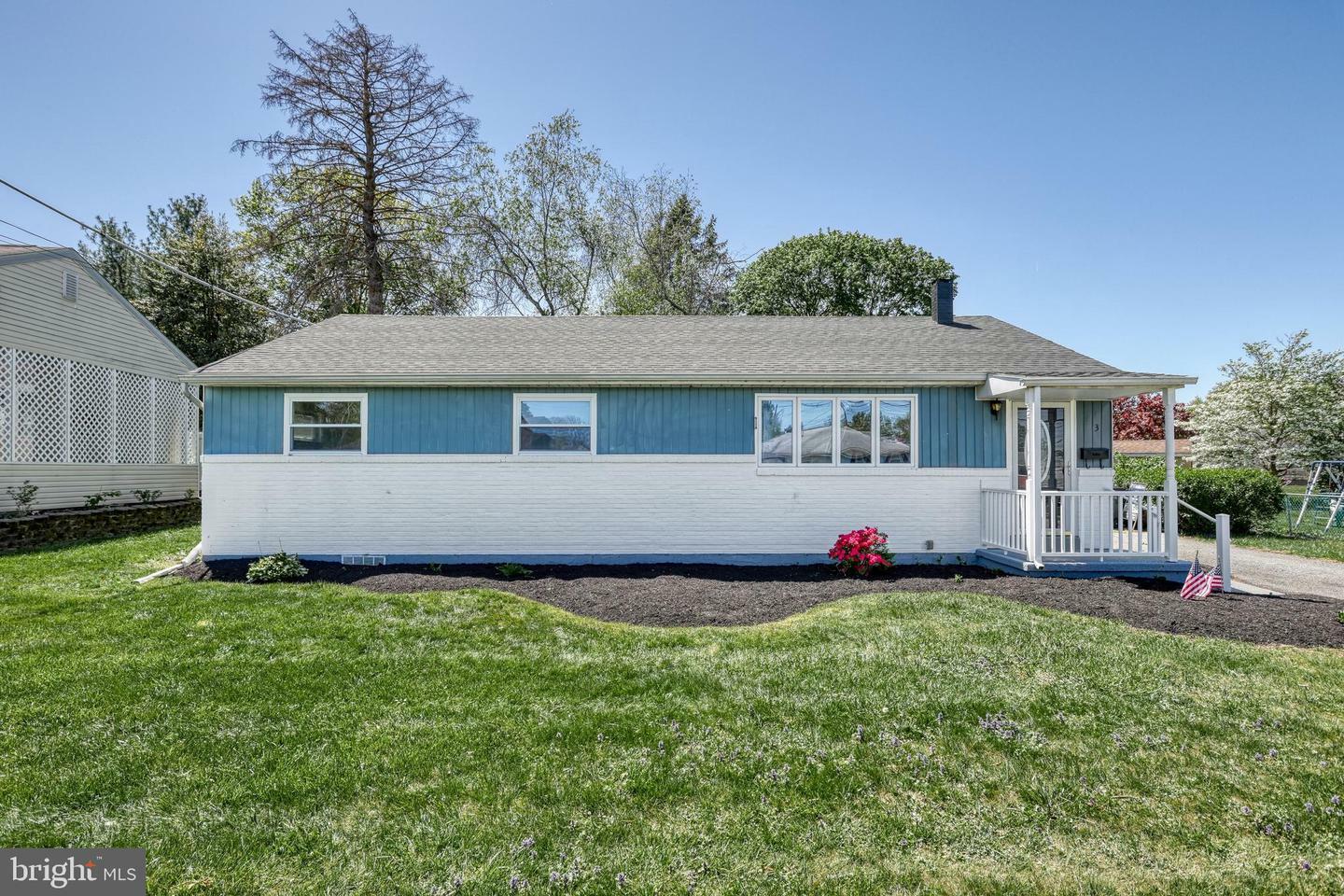 Property Photo: 3 Woodmere Drive PA 17011
