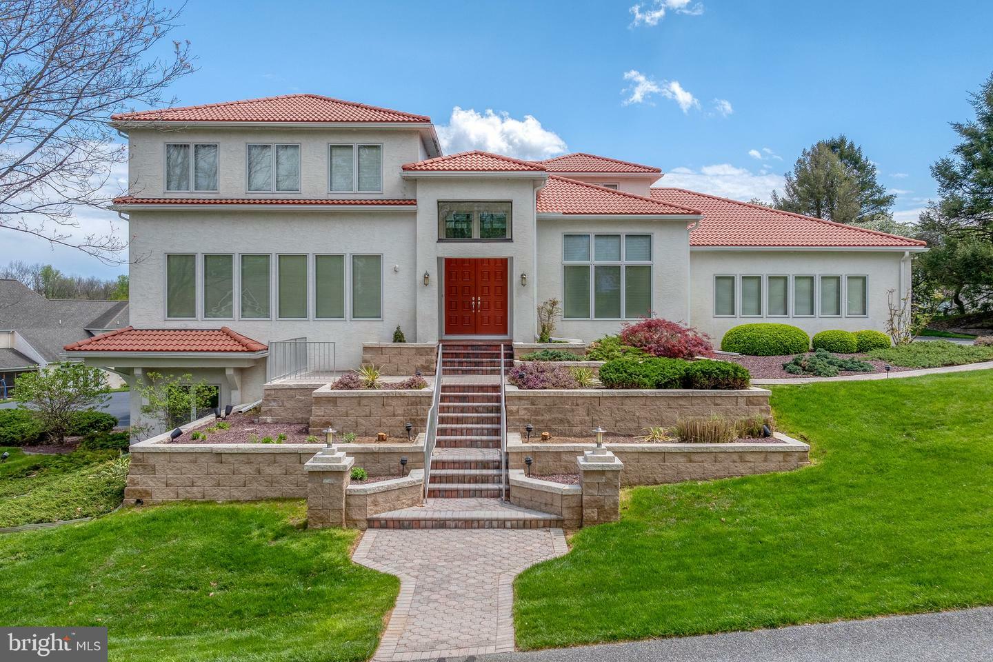 Property Photo: 23 Deerfield Road PA 17603