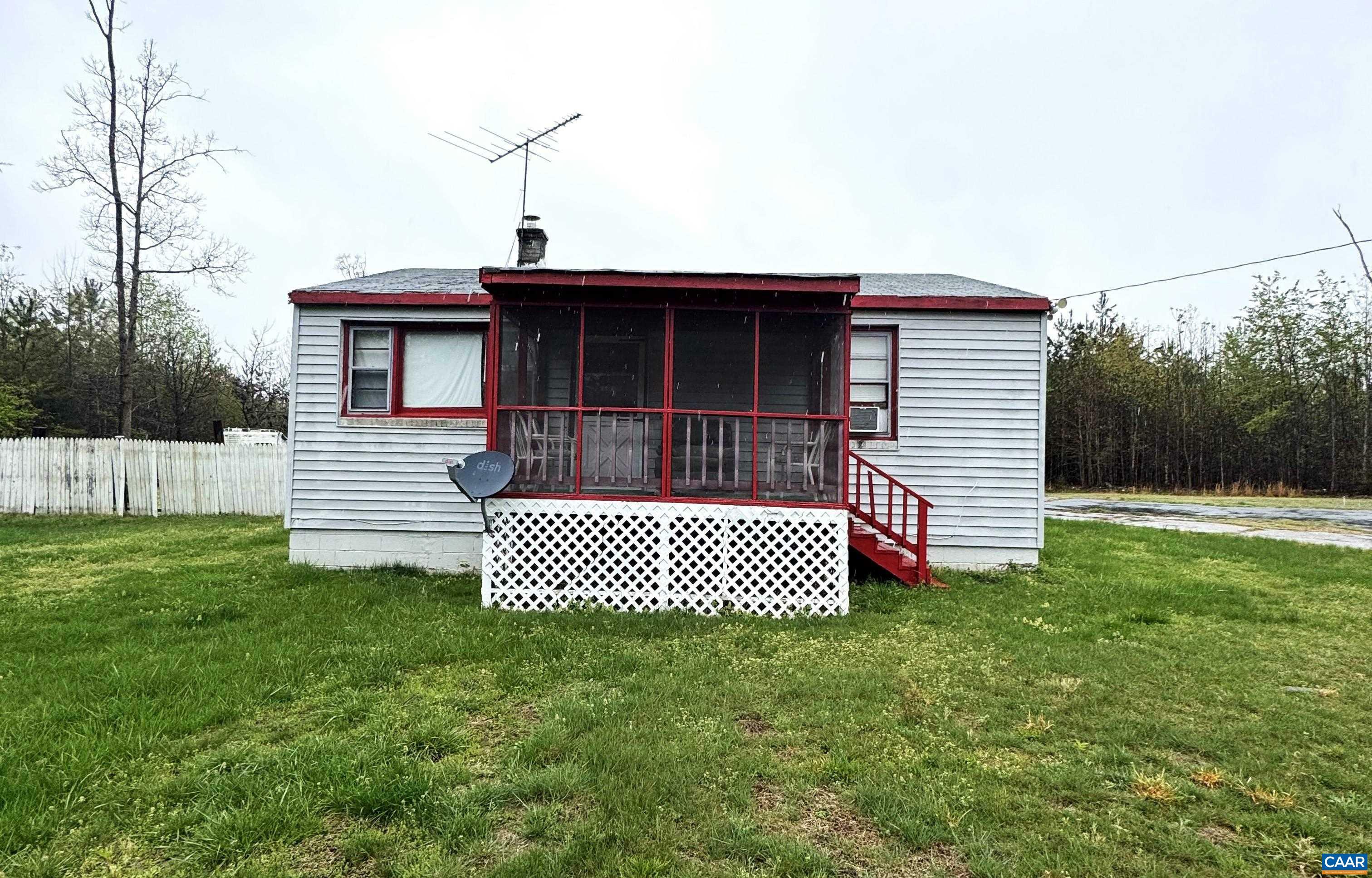 Property Photo: 7625 Venable Rd VA 23084