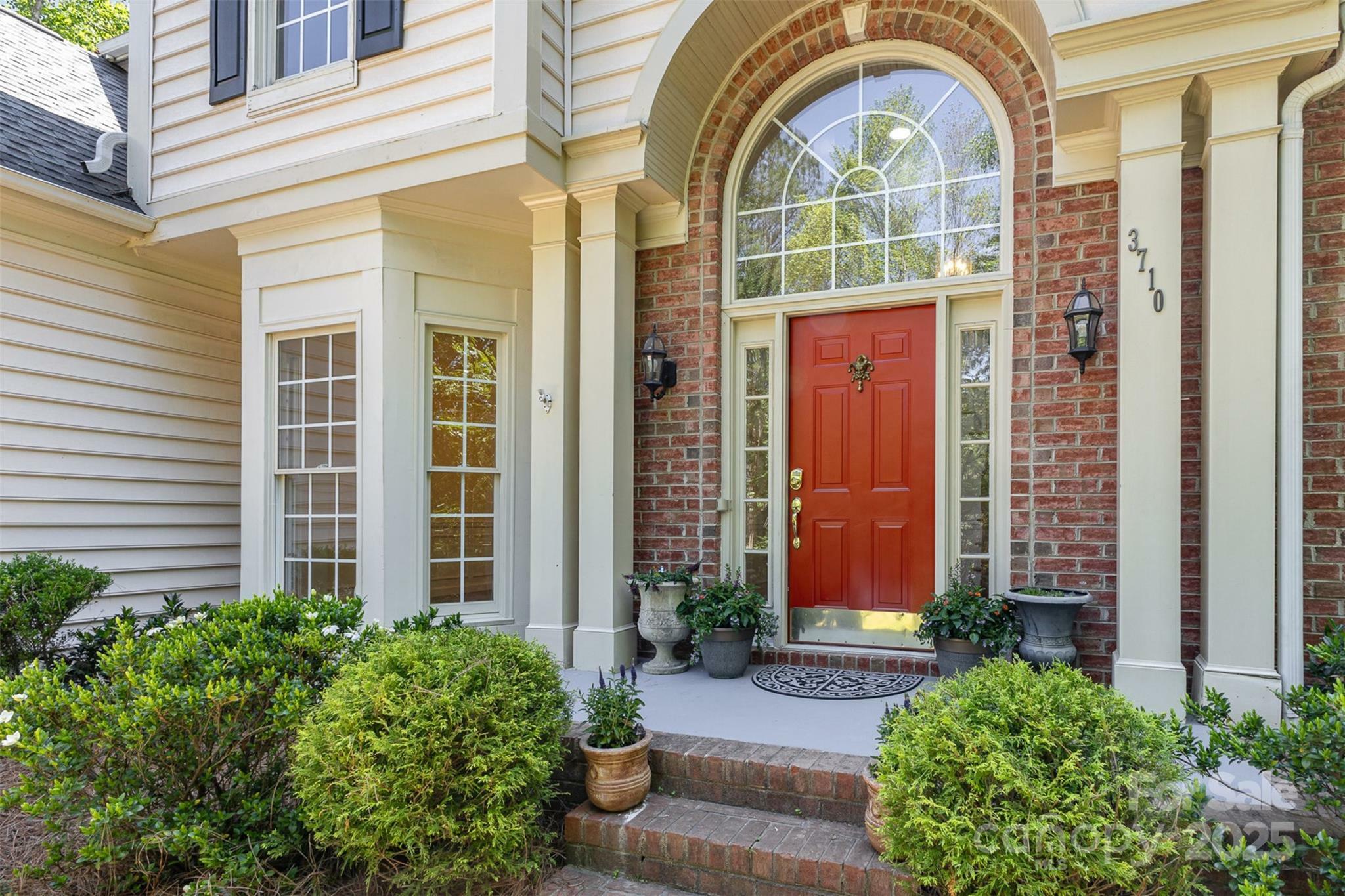 Property Photo: 3710 Cheleys Ridge Lane NC 28270