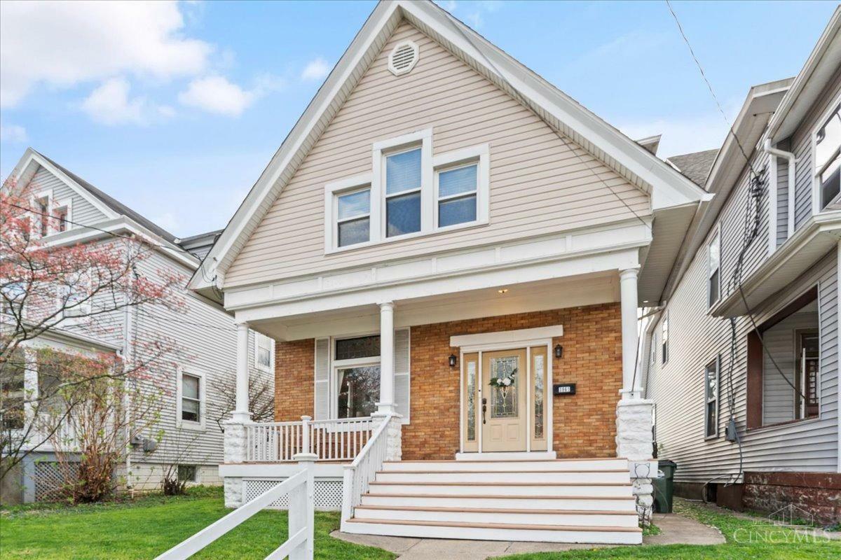 Property Photo: 3961 Spencer Avenue OH 45212
