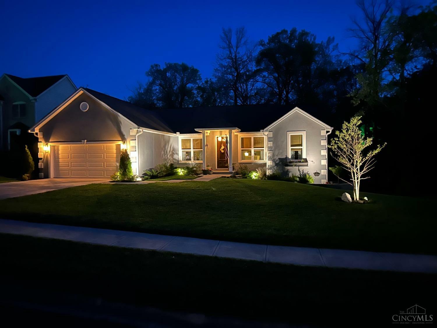 Property Photo: 445 Ashsteade Lane OH 45255