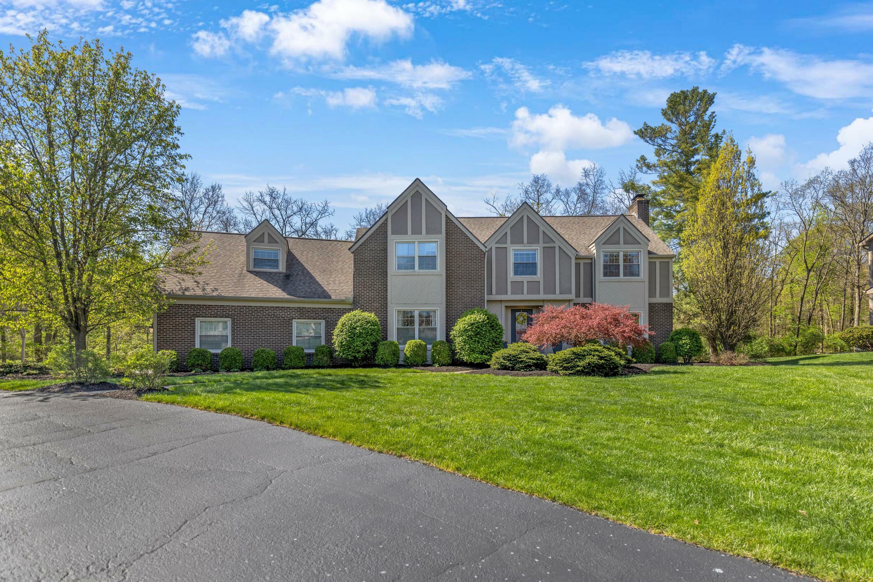 Property Photo:  8565 Crail Court  OH 43017 
