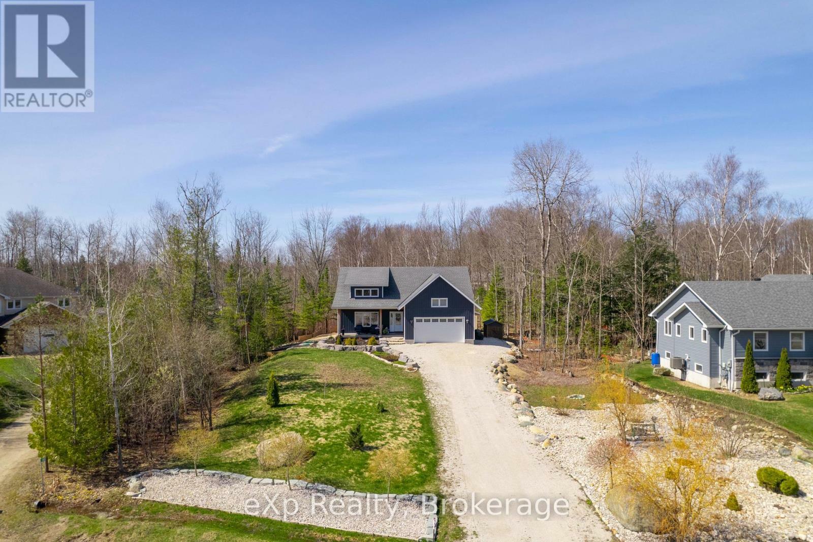 Property Photo:  94 Birch Street  ON N0H 2G0 