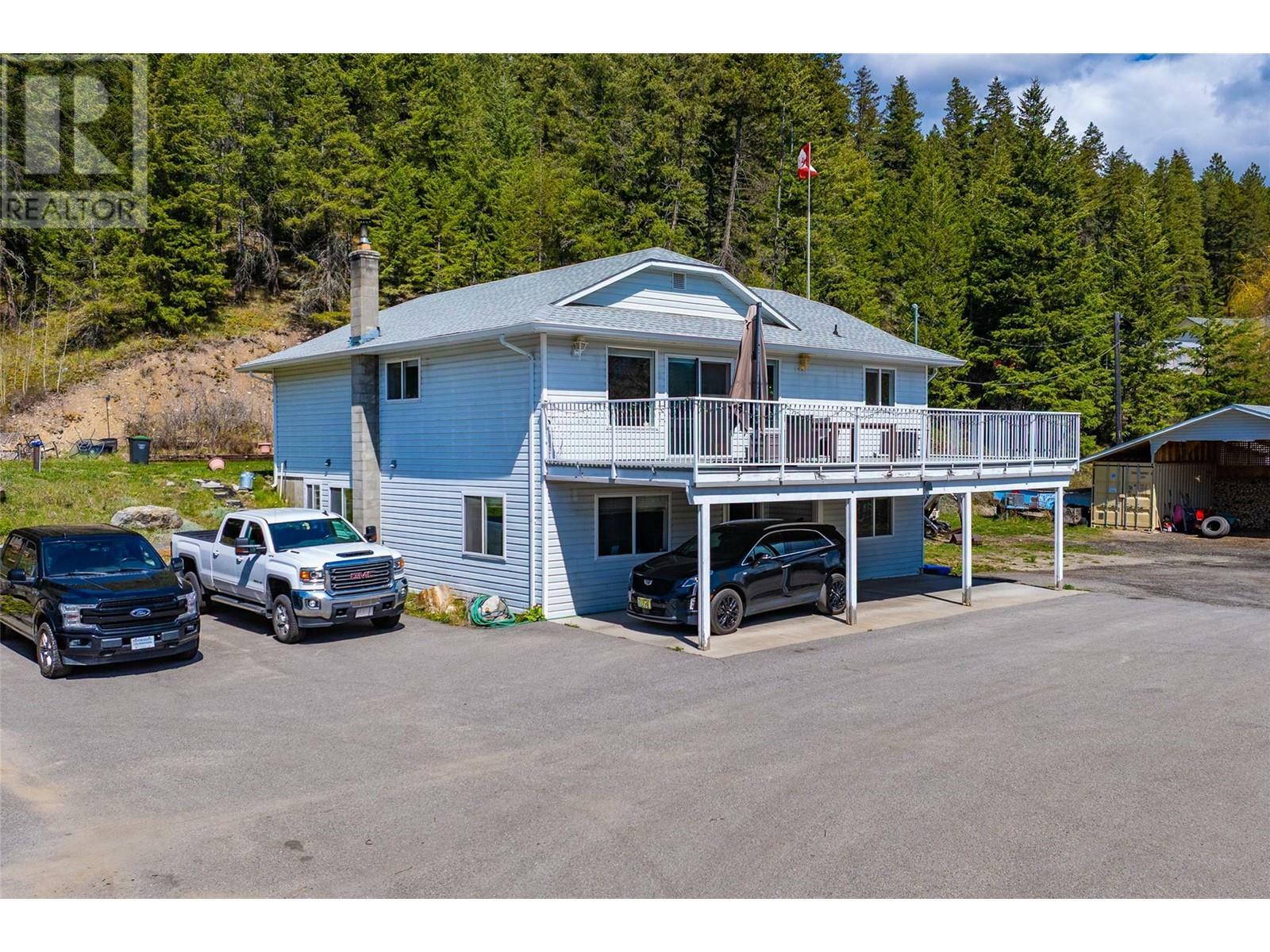 Photo de la propriété: 7114 Goshawk Road BC V1P 1H9