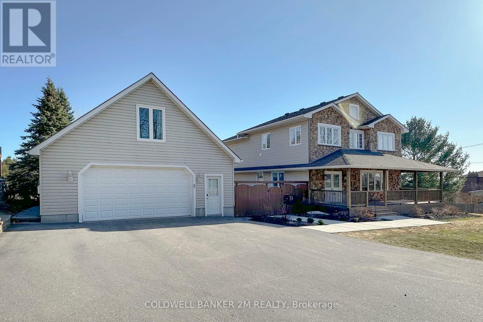 Property Photo: 37 Bradley Boulevard ON L0B 1J0