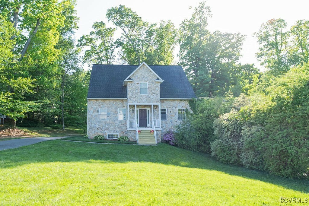 Property Photo: 9215 Huntington Woods Drive VA 23116