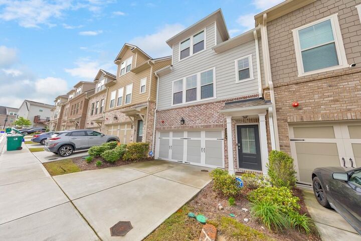 Property Photo:  6304 Brookwater View  GA 30126 