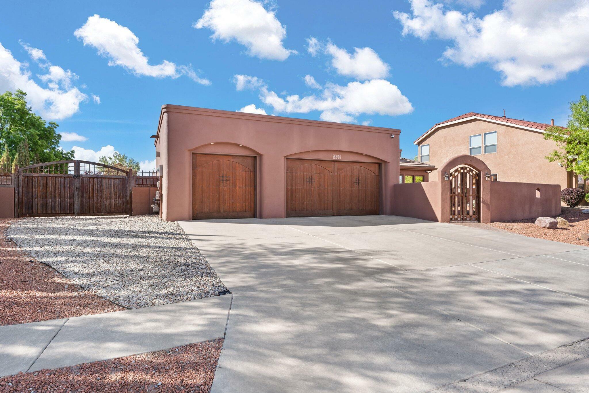Property Photo: 3809 Bay Hill Loop SE NM 87124