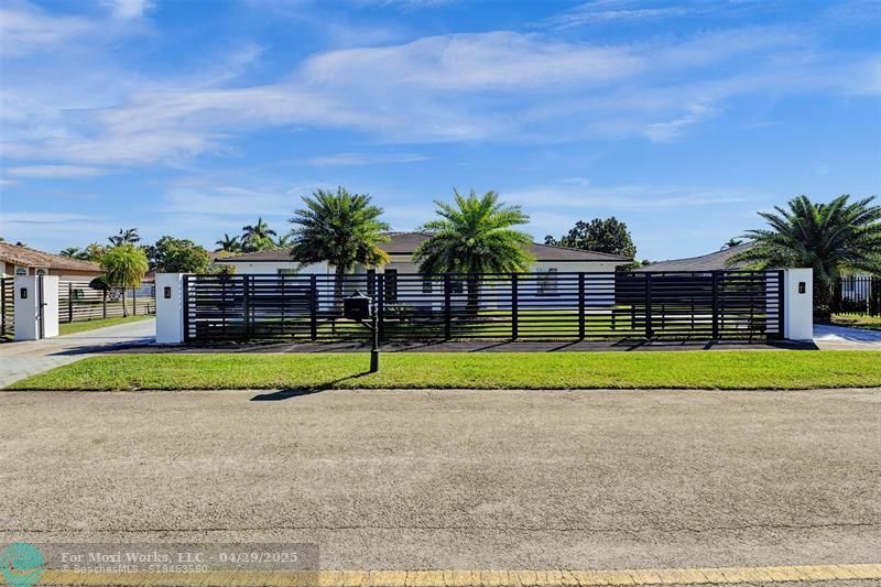 3001 SW 111th Ave  Miami FL 33165 photo
