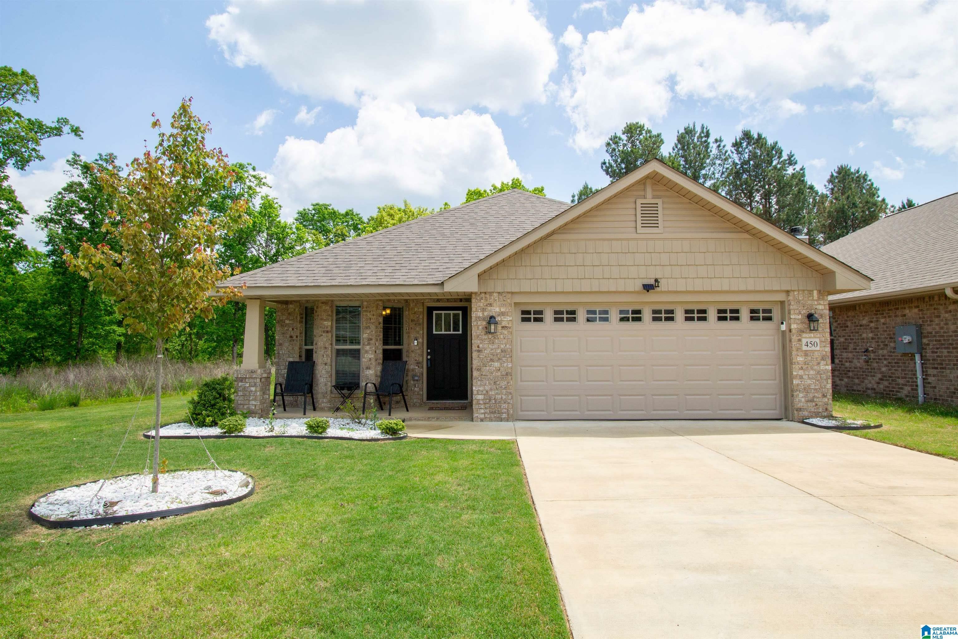 Property Photo: 450 Black Creek Trail AL 35120