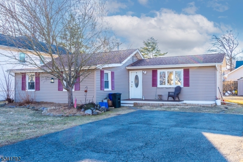 15 Seminole Ave  Parsippany-Troy Hills Twp. NJ 07034 photo