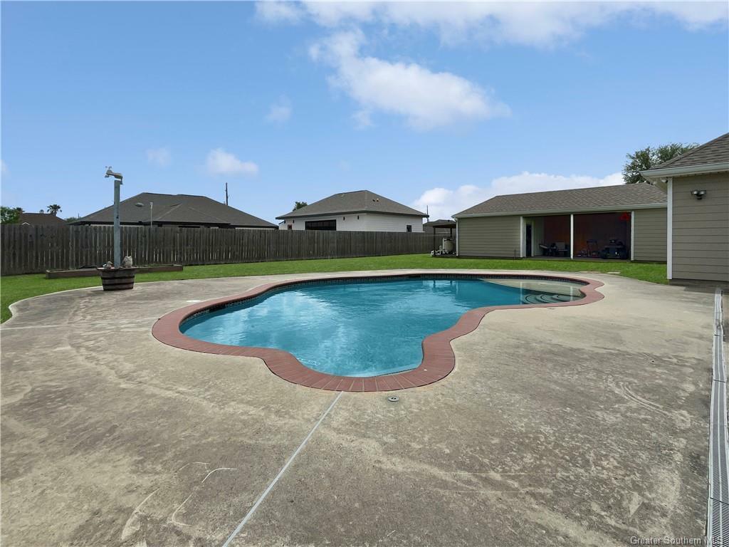 Property Photo: 5787 Elliott Road LA 70605