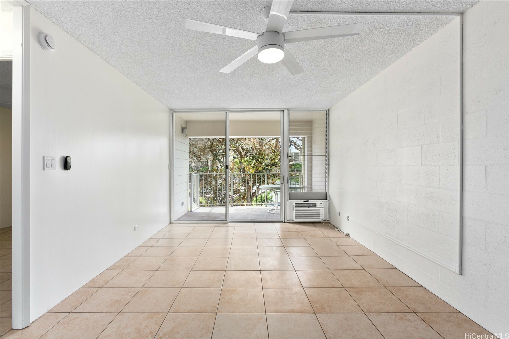 Property Photo: 2488 Kapiolani Boulevard 403 HI 96826