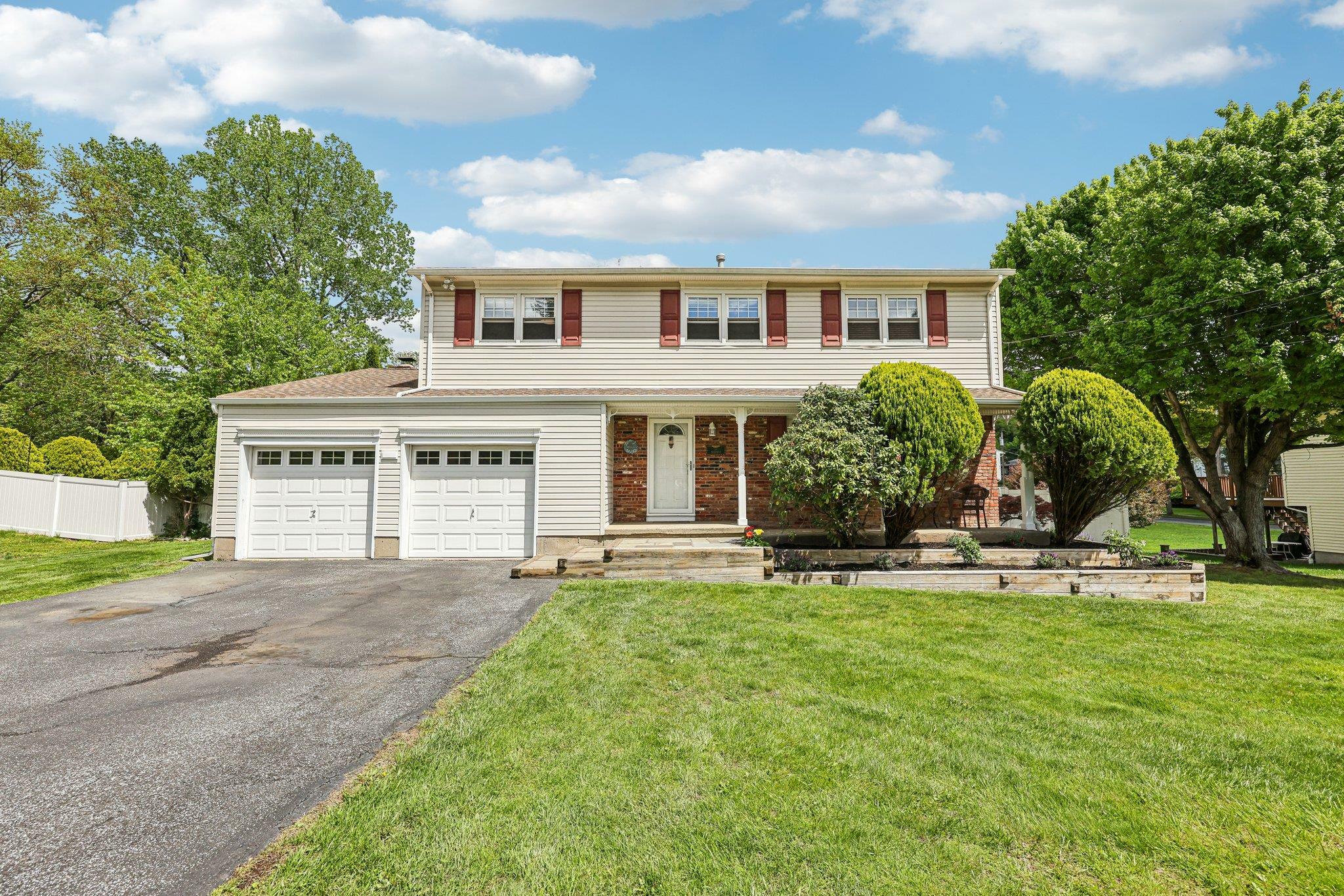 Property Photo:  11 Howard Avenue  NY 10983 