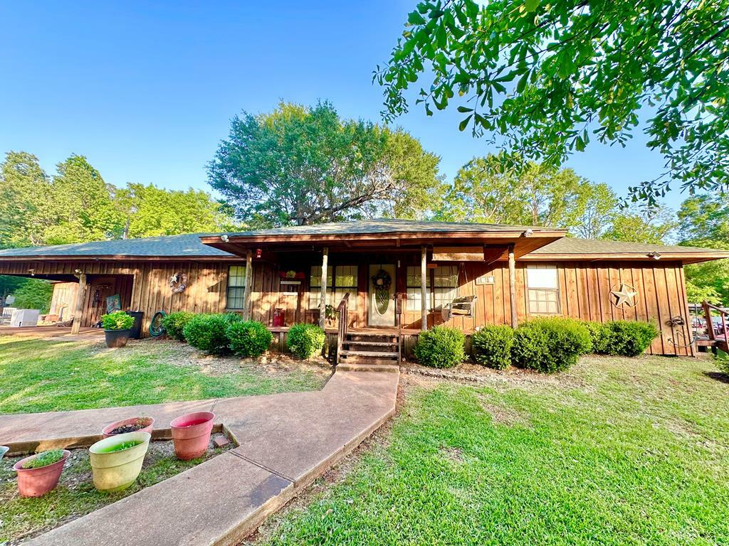 Property Photo:  785 County Road 105  TX 75972 