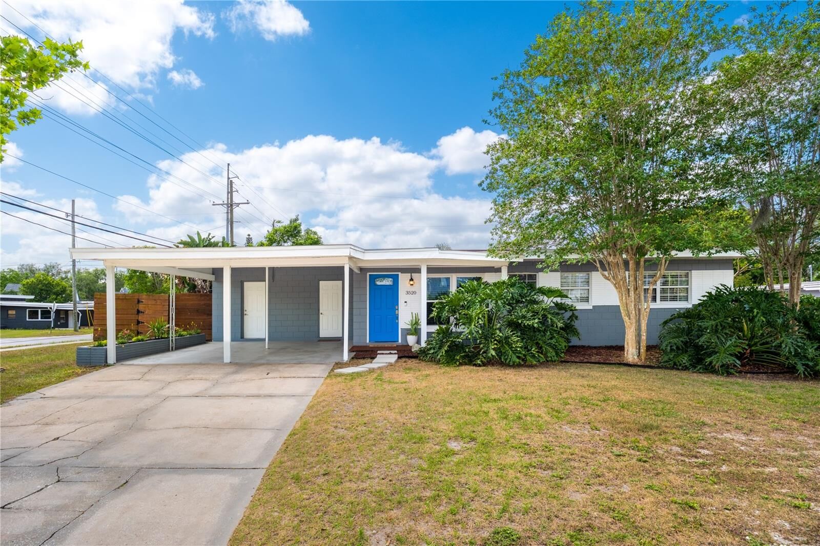 Property Photo: 3520 Sebring Avenue FL 32806