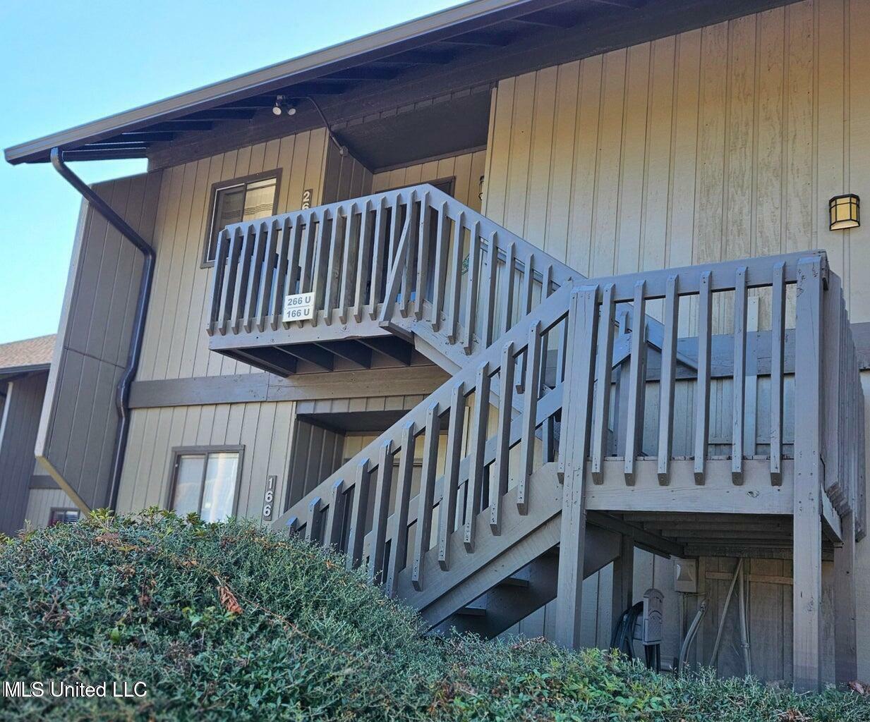 Property Photo: 266 Lanai MS 39525