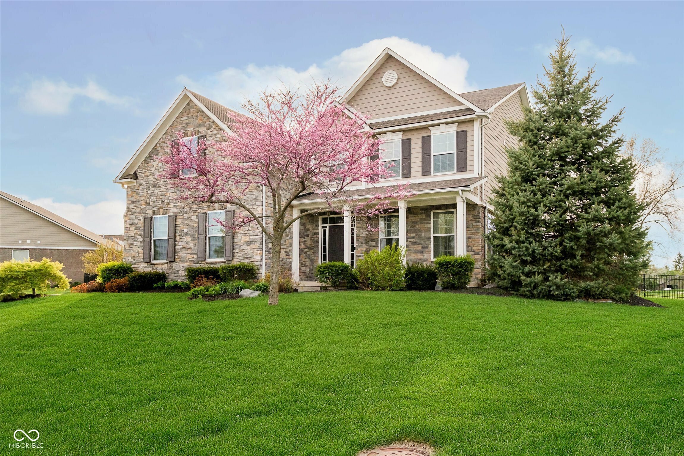 Property Photo: 5196 E County Road 100 S IN 46123