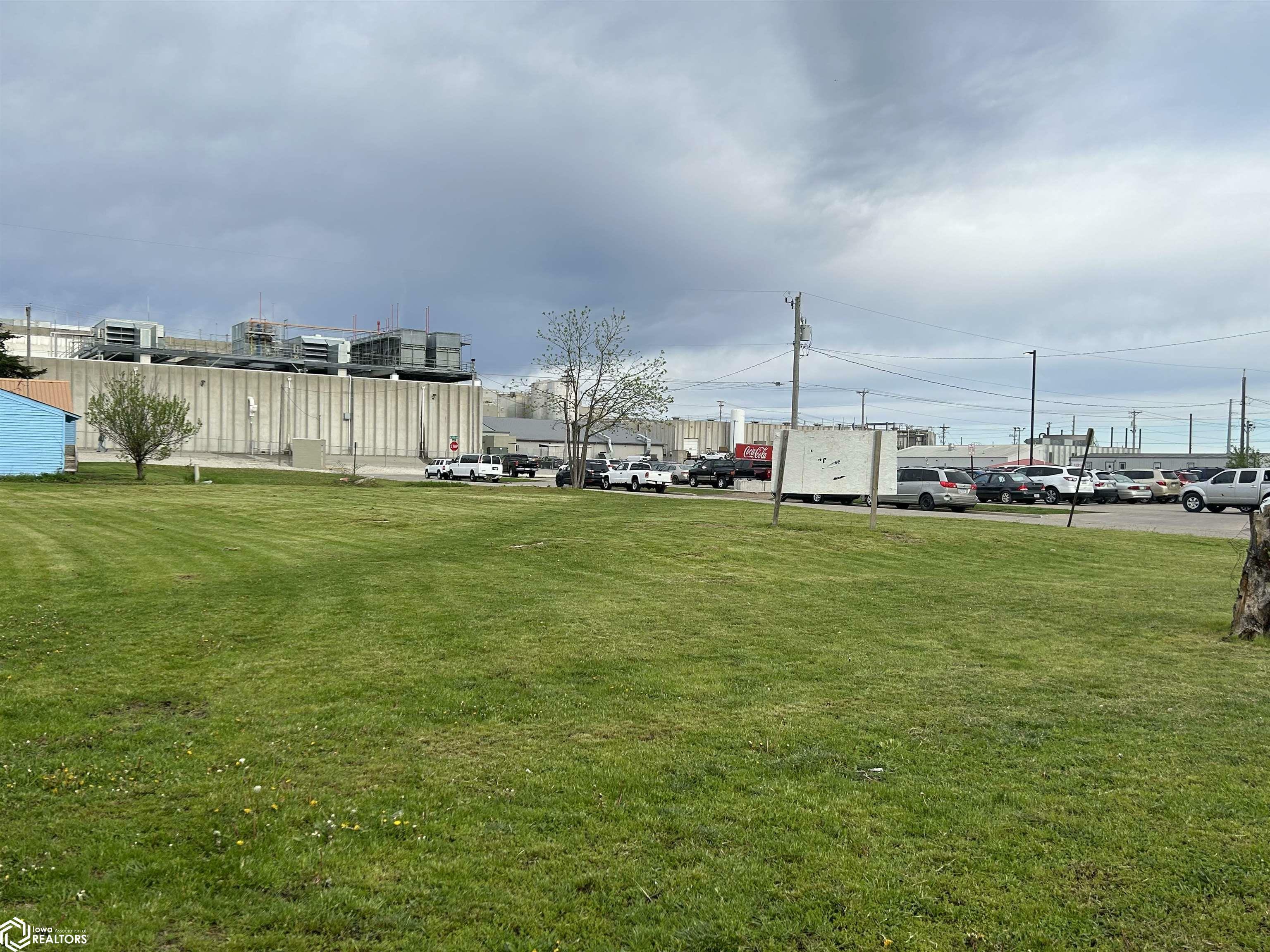 320 N 11th Avenue  Marshalltown IA 50158 photo