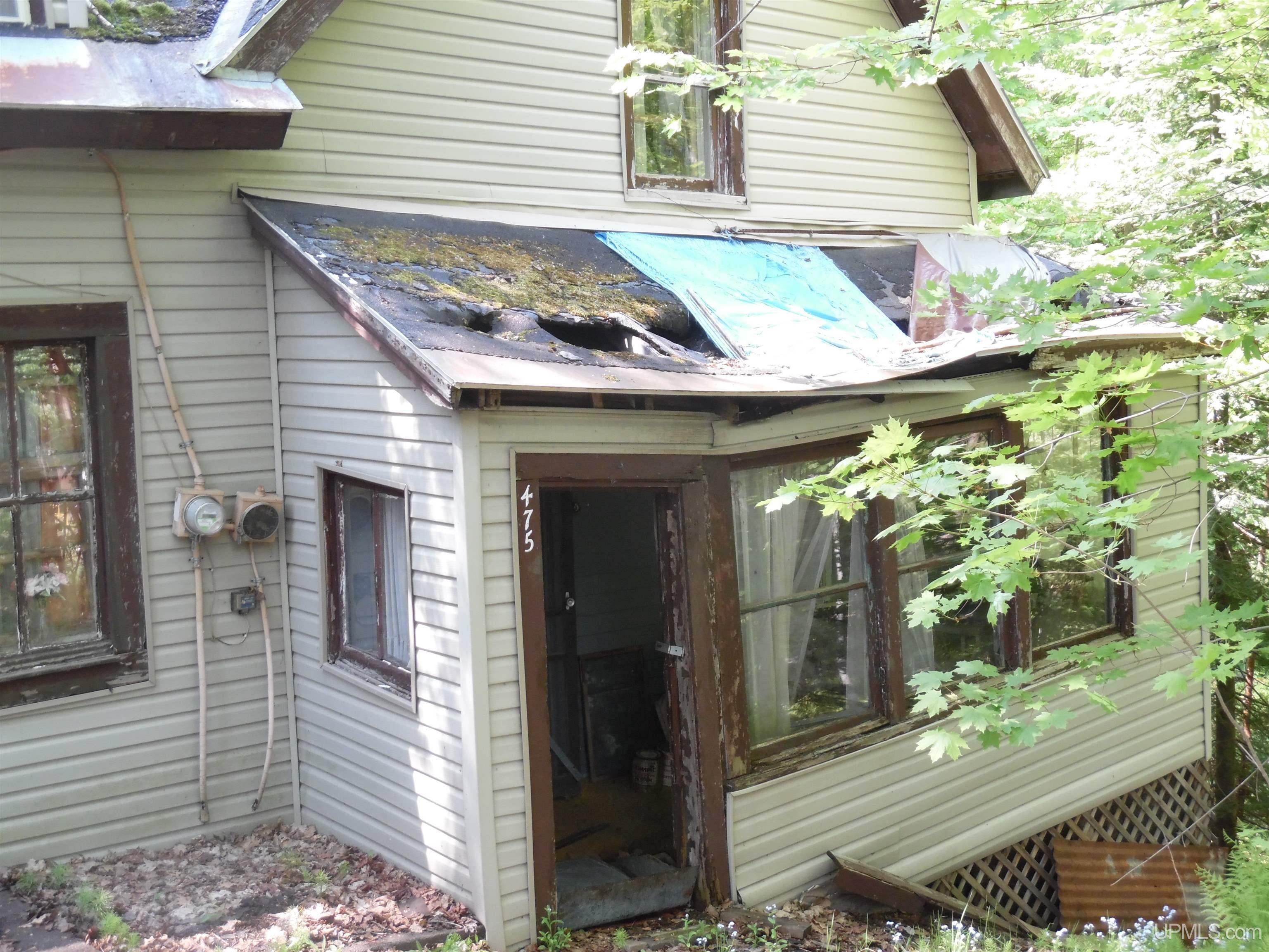Property Photo:  475 Poplar Street  MI 49945 