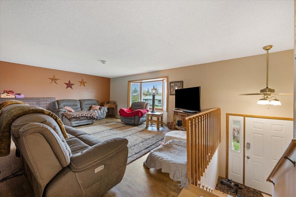 Property Photo: 1314 Cardinal Ct. SD 57783-2043