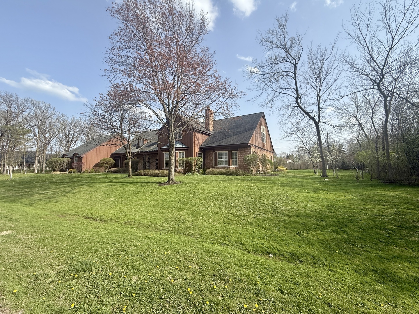 Property Photo: 1135 Buttonwood Lane IL 60062