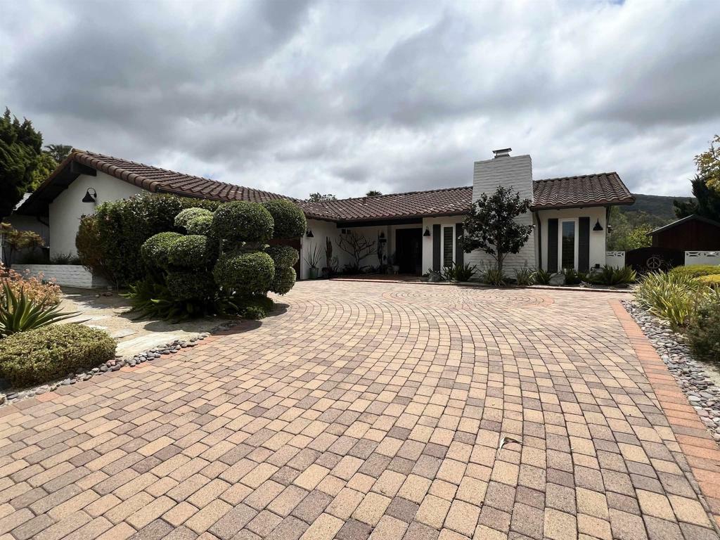 1323 San Julian Lane  San Marcos CA 92078 photo