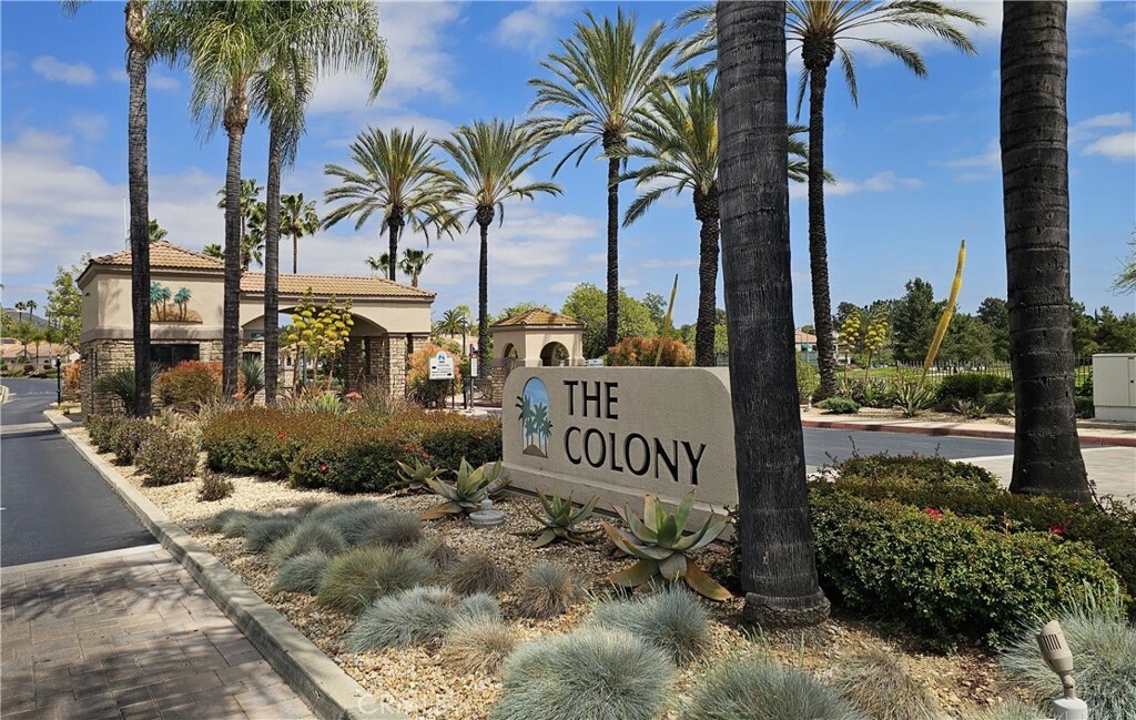 Property Photo: 23863 Via Pamilla CA 92562