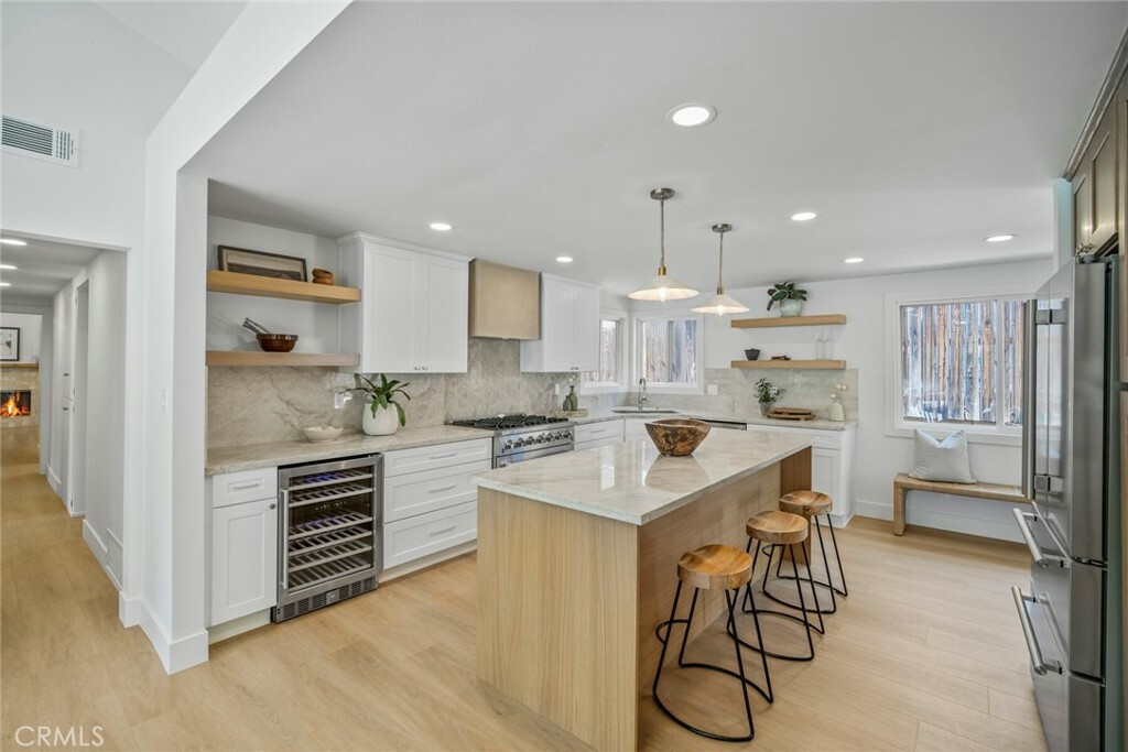 Property Photo: 10015 Santa Gertrudes Avenue CA 90603
