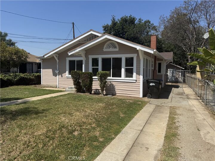 Property Photo:  137 S Spruce Street  CA 90640 